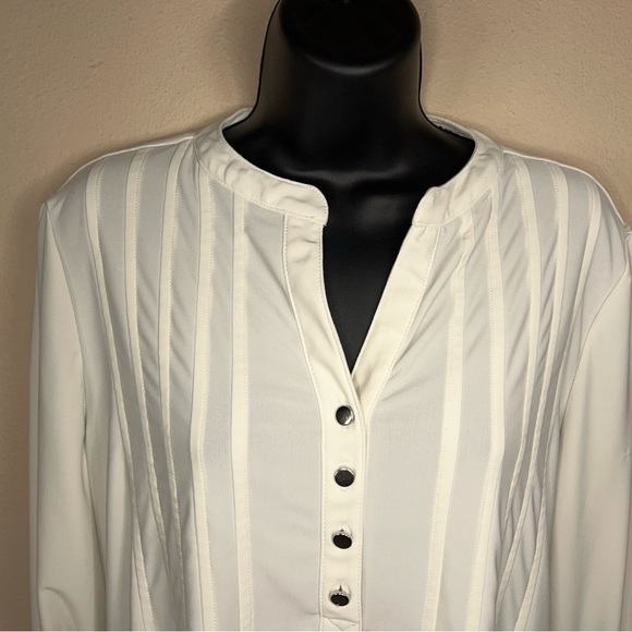 MEDIUM WONDERLY IVORY WHITE BLOUSE STRETCH NEUTRAL 3/4 SLEEVE - Picture 6 of 12